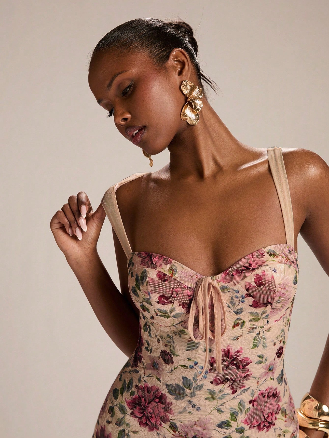 BAE Solid Color Lace Bodycon Elegant Sexy Date Night Camisole Mermaid Dress shein