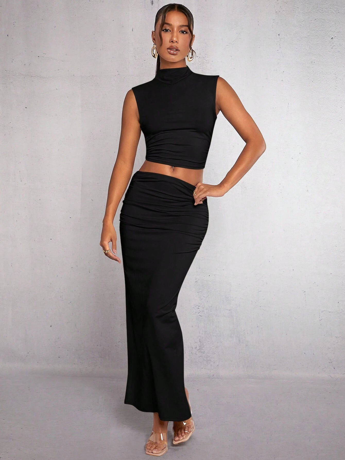 Mock Neck Crop Tank Top & Ruched Skirt shein