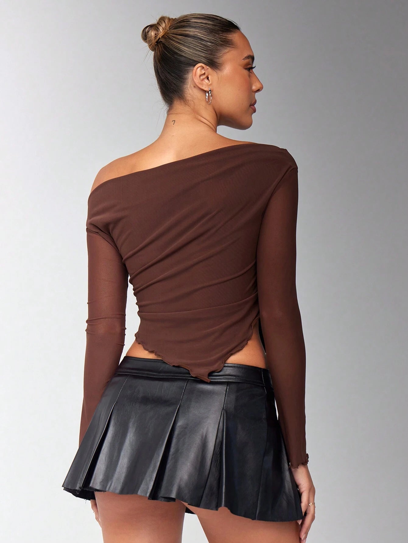 Oblique Shoulder Ruched Asymmetrical Hem Mesh Panel Long Sleeve T-Shirt