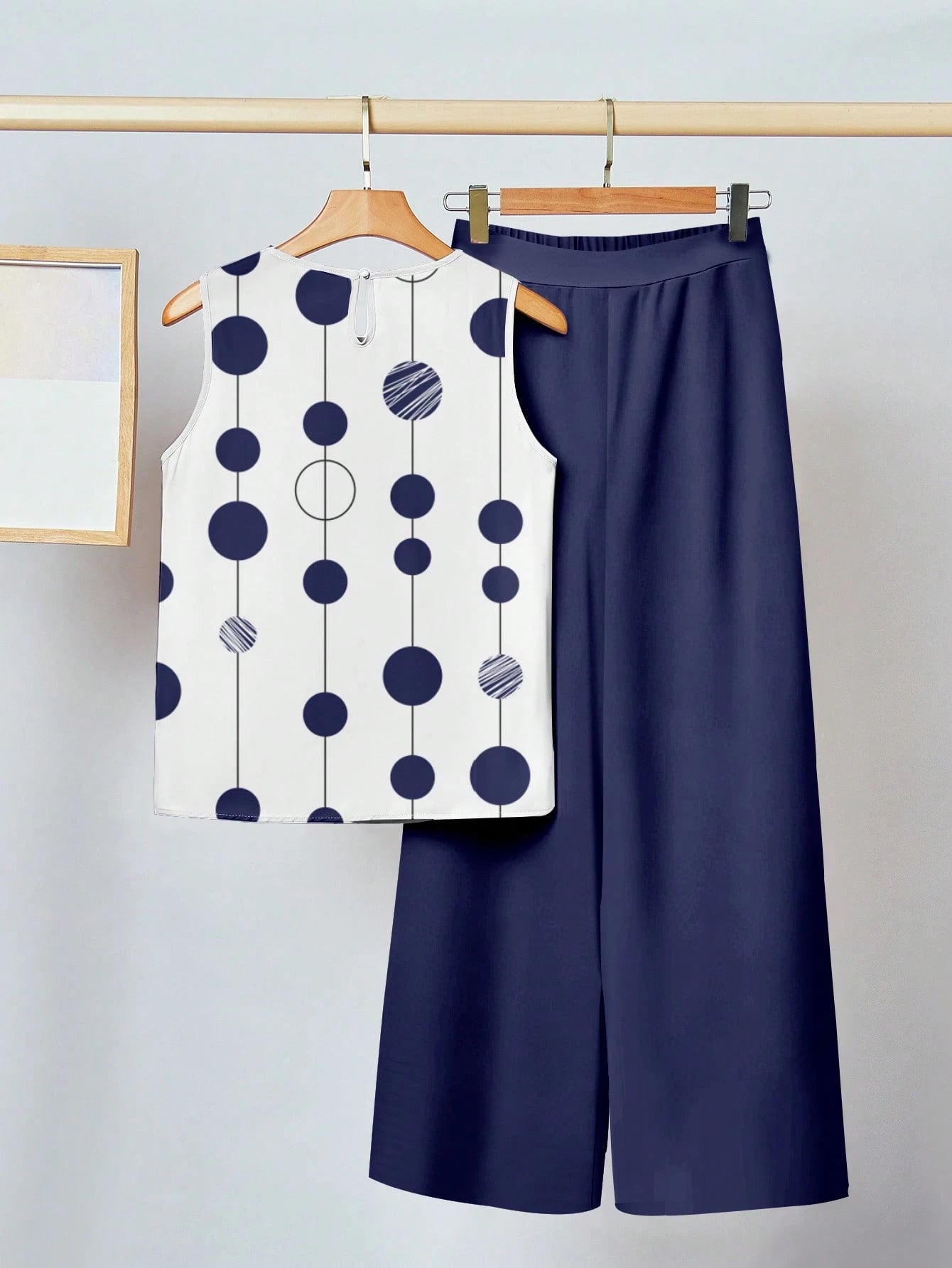 2pcs Women Casual Floral Print Outfit Set shein