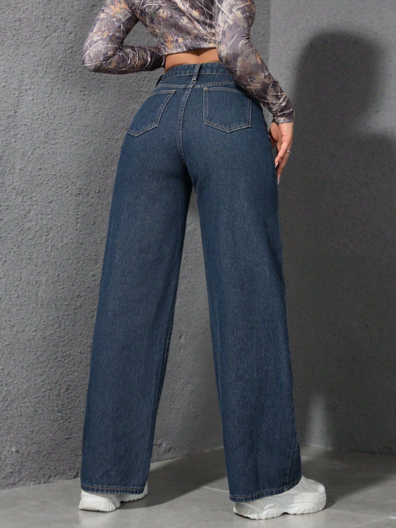 ICON Ladies' Simple Daily Wear Black Baggy Straight Leg Jeans shein