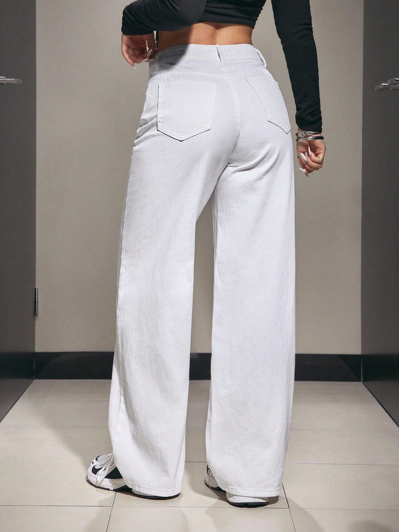 Women Casual Fashion Versatile Straight Button Fly Denim Jeans shein
