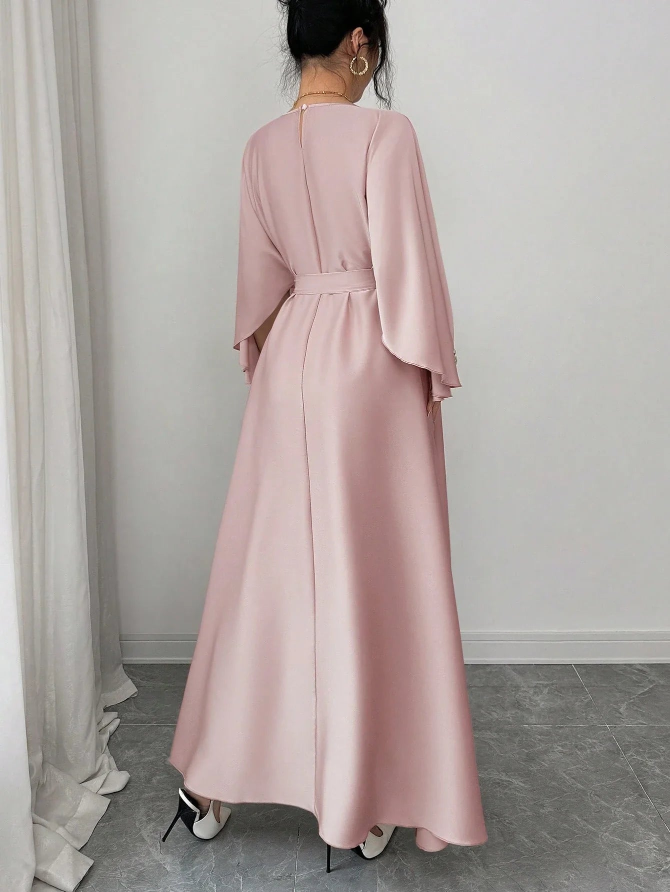 Elegant Refined Commute & Casual Batwing Sleeve Cinched Waist Dress shein