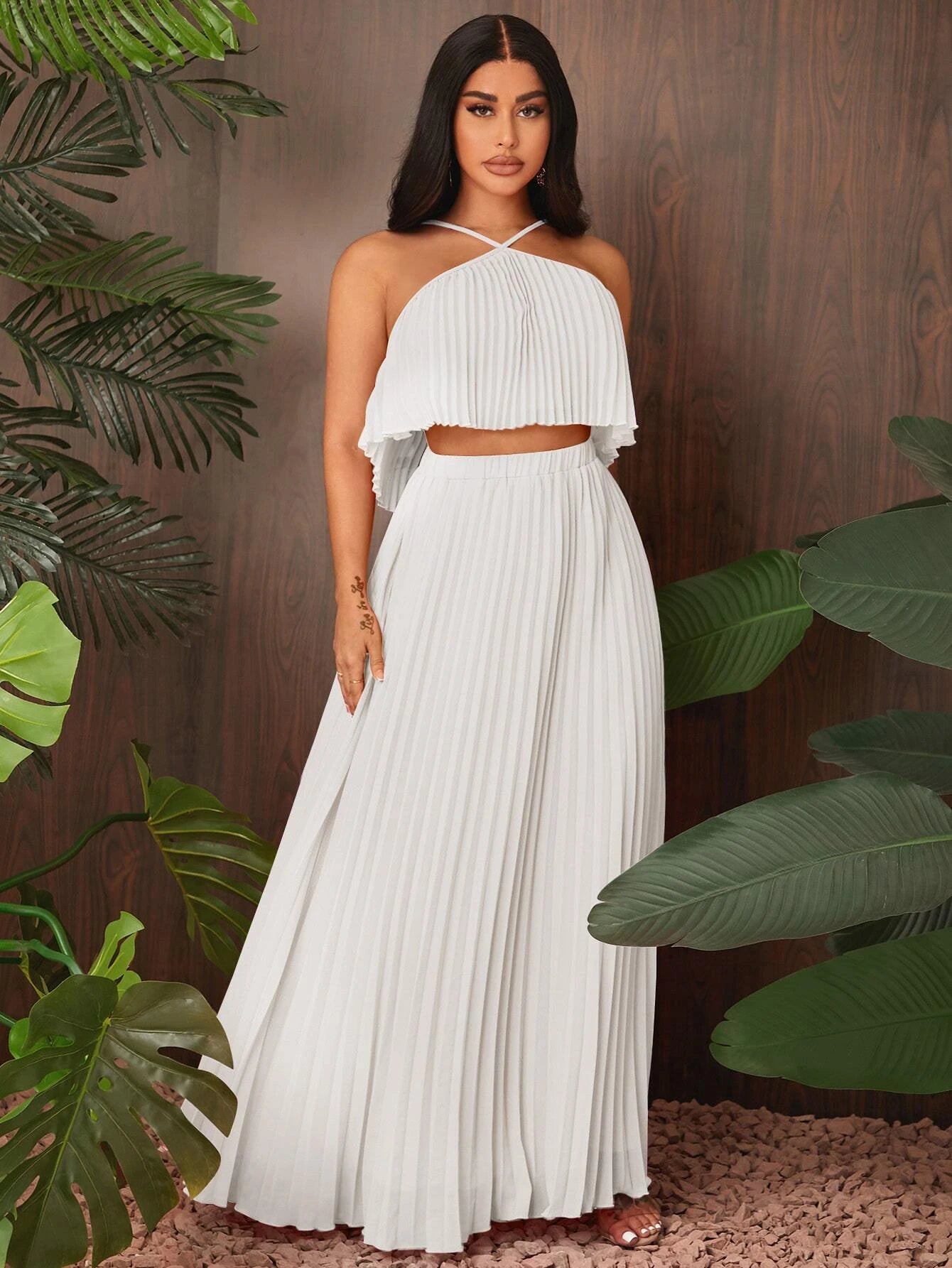 SXY Solid Pleated Halter Top & Skirt shein