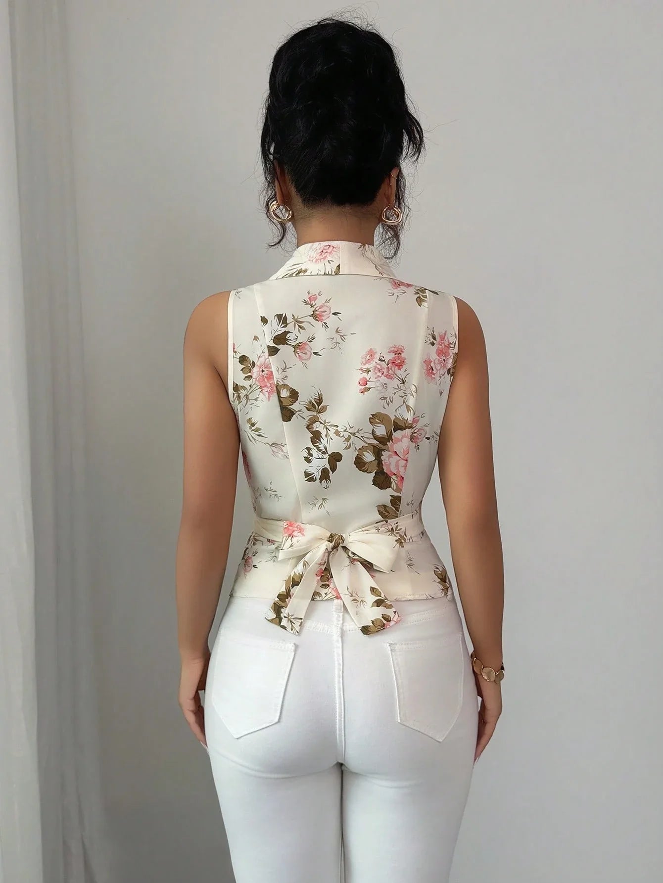 Women's Sleeveless V-Neck Tie Waist Bow Elegant Blouse shein