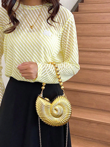 Fashionable Shiny Evening Bag With Chain Strap