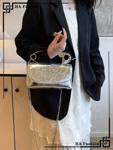 Personalized Brooch Handbag