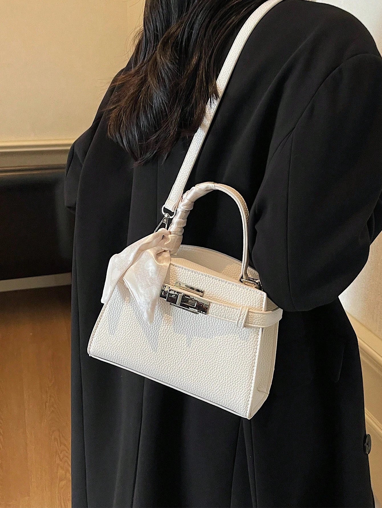 Fashionable High-End Litchi Grain Women's Handbag shein