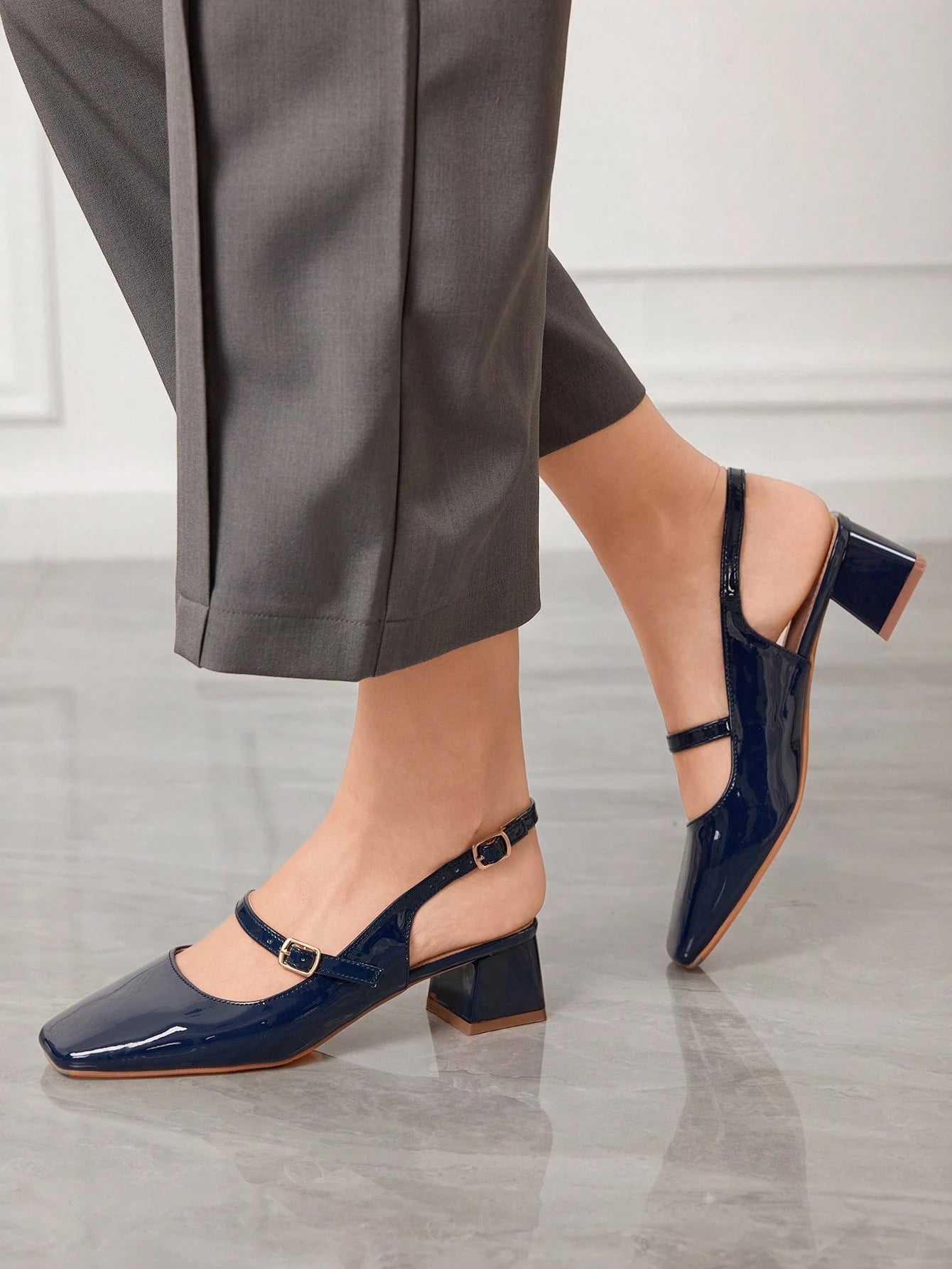 Women's Fashion Bow Backstrap Classic Low Chunky Heel Flats