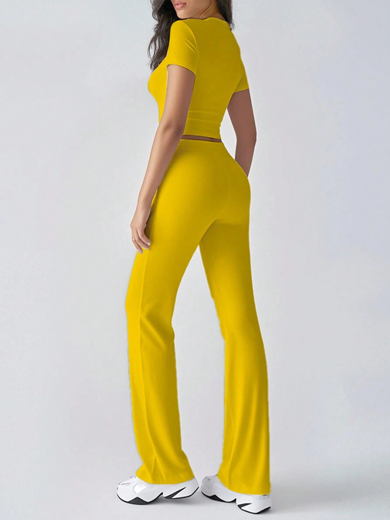 Women's Fashionable Navel-Baring Short-Sleeved Tops, Slim-Fitting Lace-Up Flared Pants shein