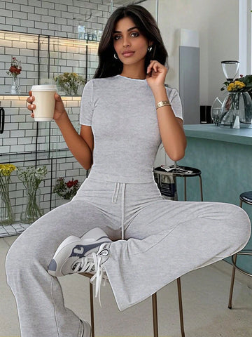 Women's Fashionable Navel-Baring Short-Sleeved Tops, Slim-Fitting Lace-Up Flared Pants