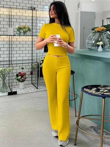 Women's Fashionable Navel-Baring Short-Sleeved Tops, Slim-Fitting Lace-Up Flared Pants