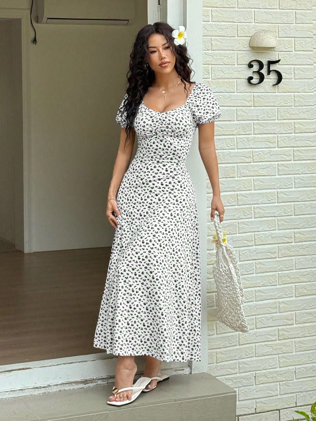 Ditsy Floral Square Neck Puff Sleeve Straight Short Sleeve Midi Dress shein