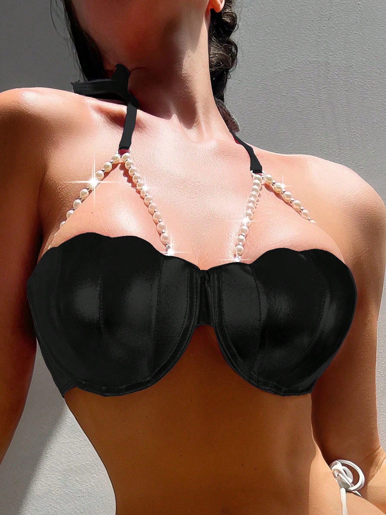 Women Halter Backless One-Piece Bikini Top shein
