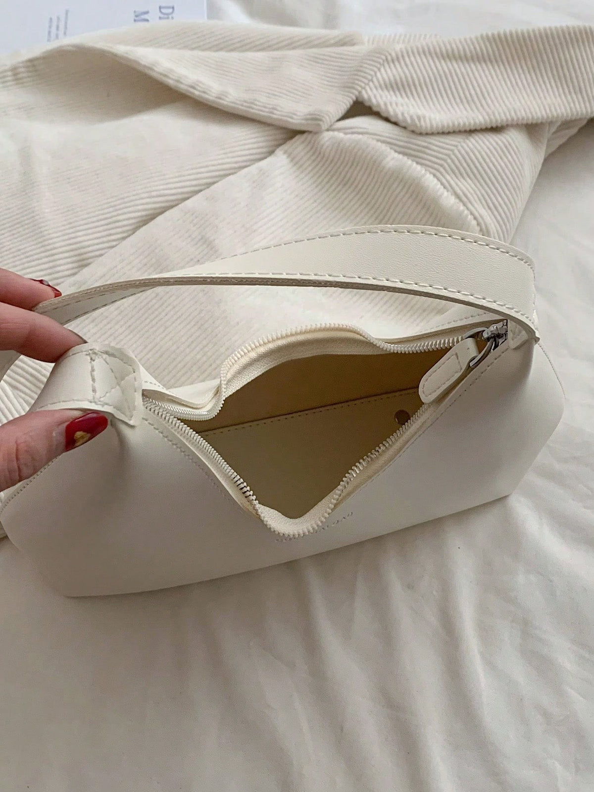Vintage Minimalist French Style Crescent Moon Armpit Bag shein
