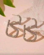 1 Pair Luxury Diamond Encrusted Geometric Letter Stud Earrings shein