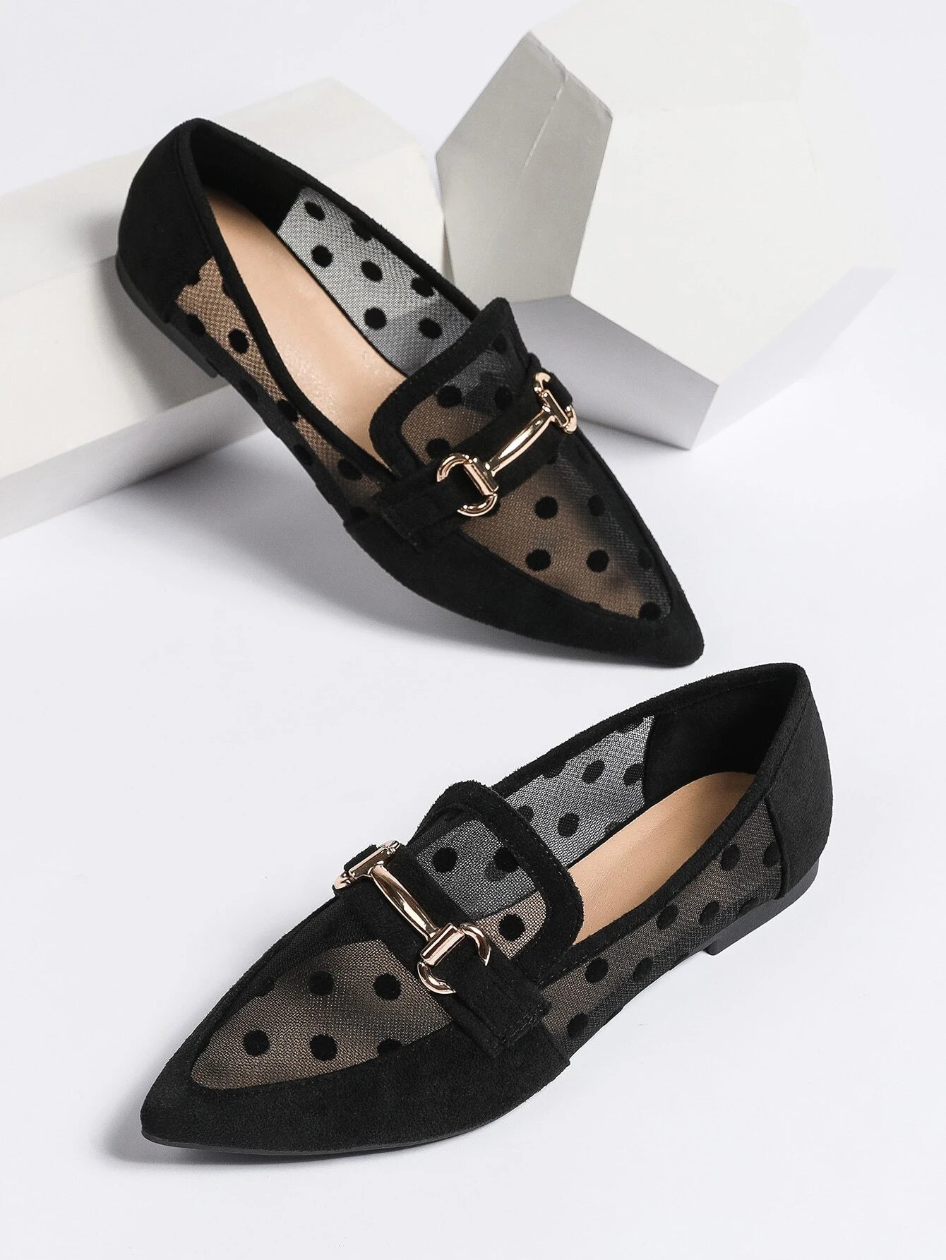 Women Breathable Polka Dot Snaffle Decor Point Toe Flats, Fashionable Outdoor Mesh Loafer Flats shein