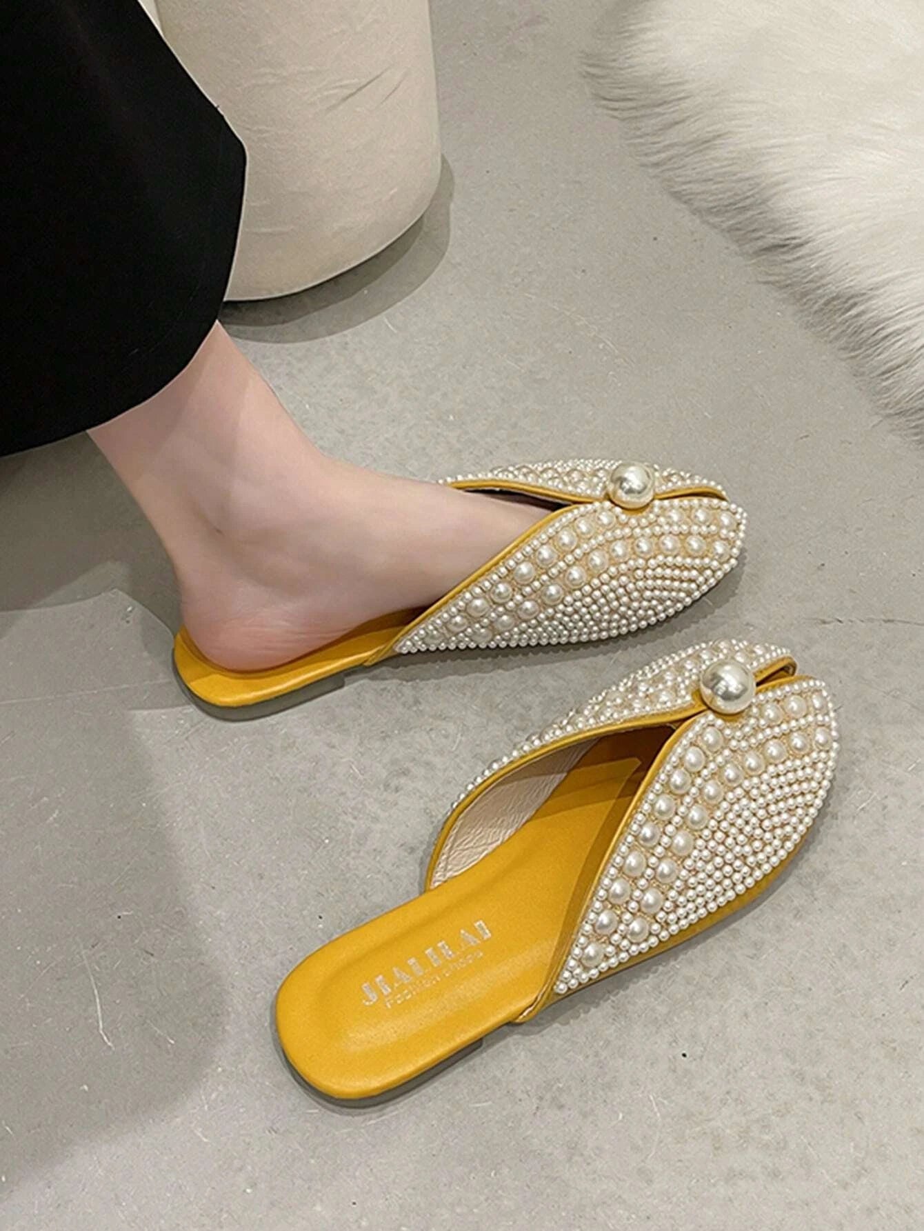 Women Faux Pearl Decor Flat Mules, Fashion Outdoor Flats shein