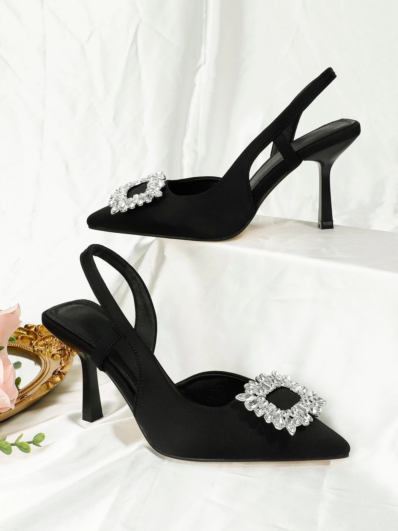 Women Metallic Rhinestone Decor Point Toe Heeled Slingback Pumps shein