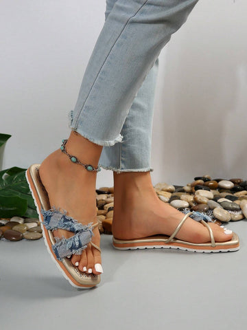 Women Rhinestone Decor Twist Detail Flat Sandals shein