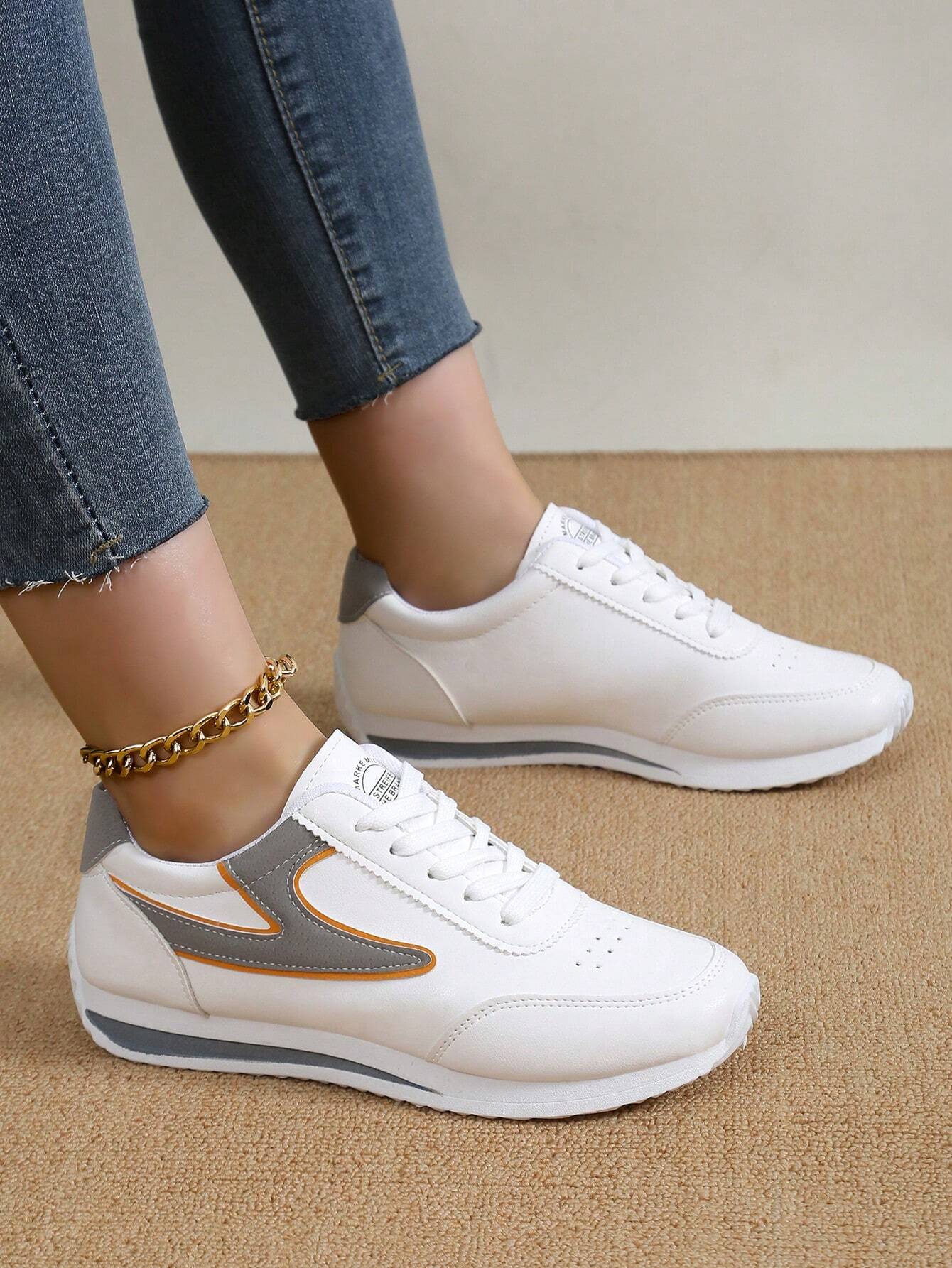 Women's Lightweight Comfortable Solid Color Korean Style Flat Sole Soft Bottom Casual Sneakers shein