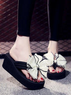 Women's Stylish Slippers With Bowknot Decoration shein