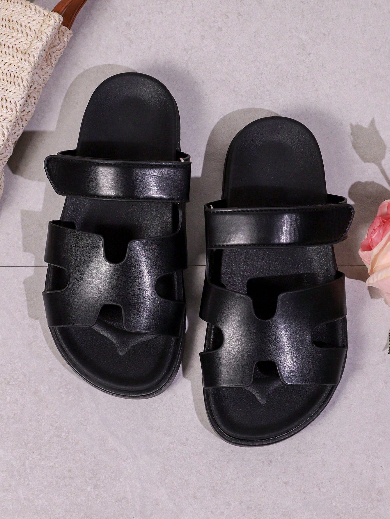 Women's Comfortable Open Toe Thick Sole Flat Sandals shein
