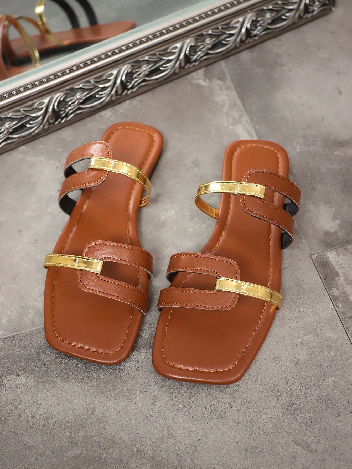 Women's Flat Slide Sandals