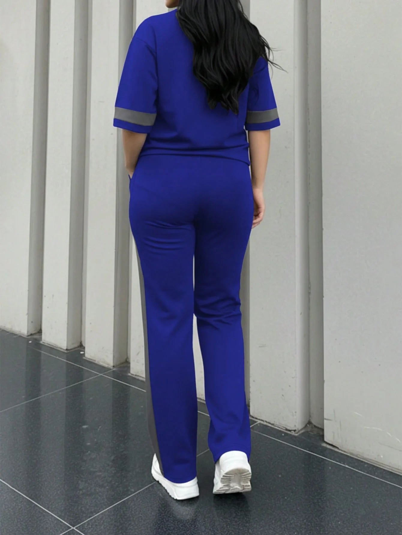 Round Neck Short Sleeve T-Shirt And Elastic Waist Loose Pants shein