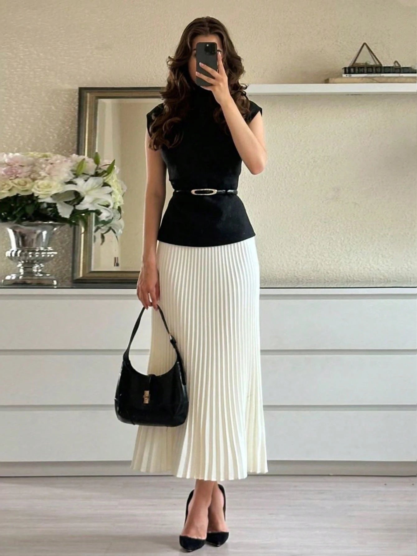 Women's Solid Color Stand Collar Cap Sleeve T-Shirt And Pleated Skirt