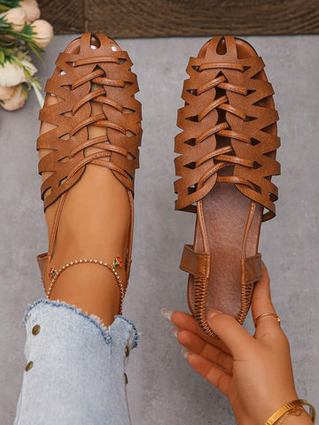 Women's Vintage Style Woven Hollow Closed Toe Chunky Heeled Sandals