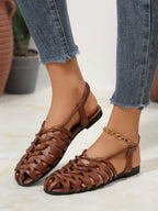 Women's Vintage Style Woven Hollow Closed Toe Chunky Heeled Sandals shein