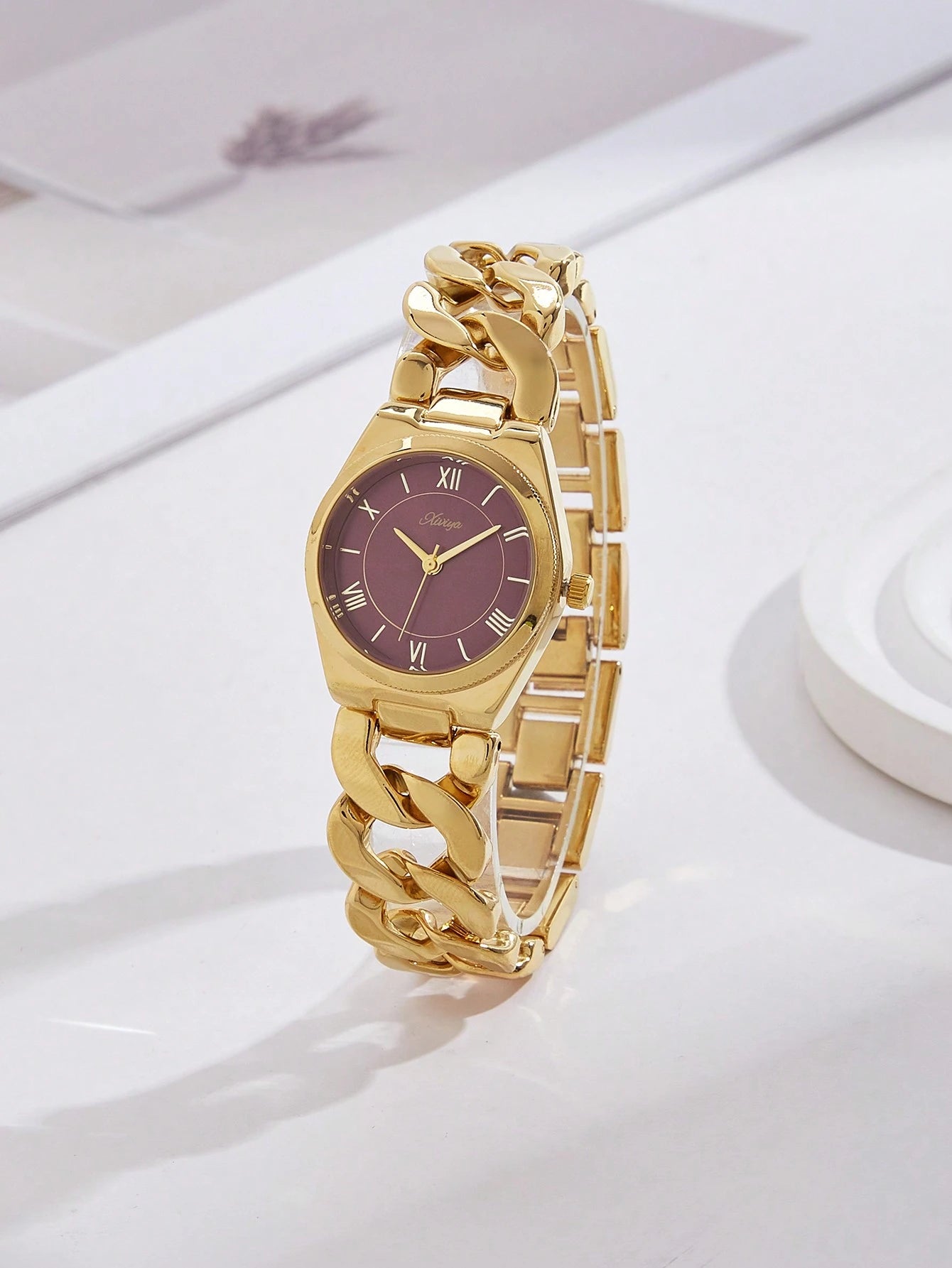 1pc Women's Gold Minimalist Link Adjustable Quartz Watch