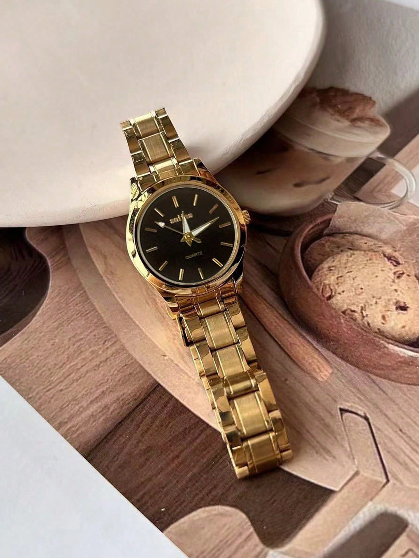 Simple And Atmospheric Women's Watch Korean Version