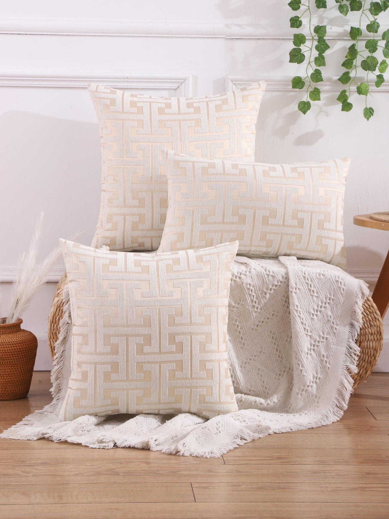 1pc Geometric Pattern Cushion Cover Shein