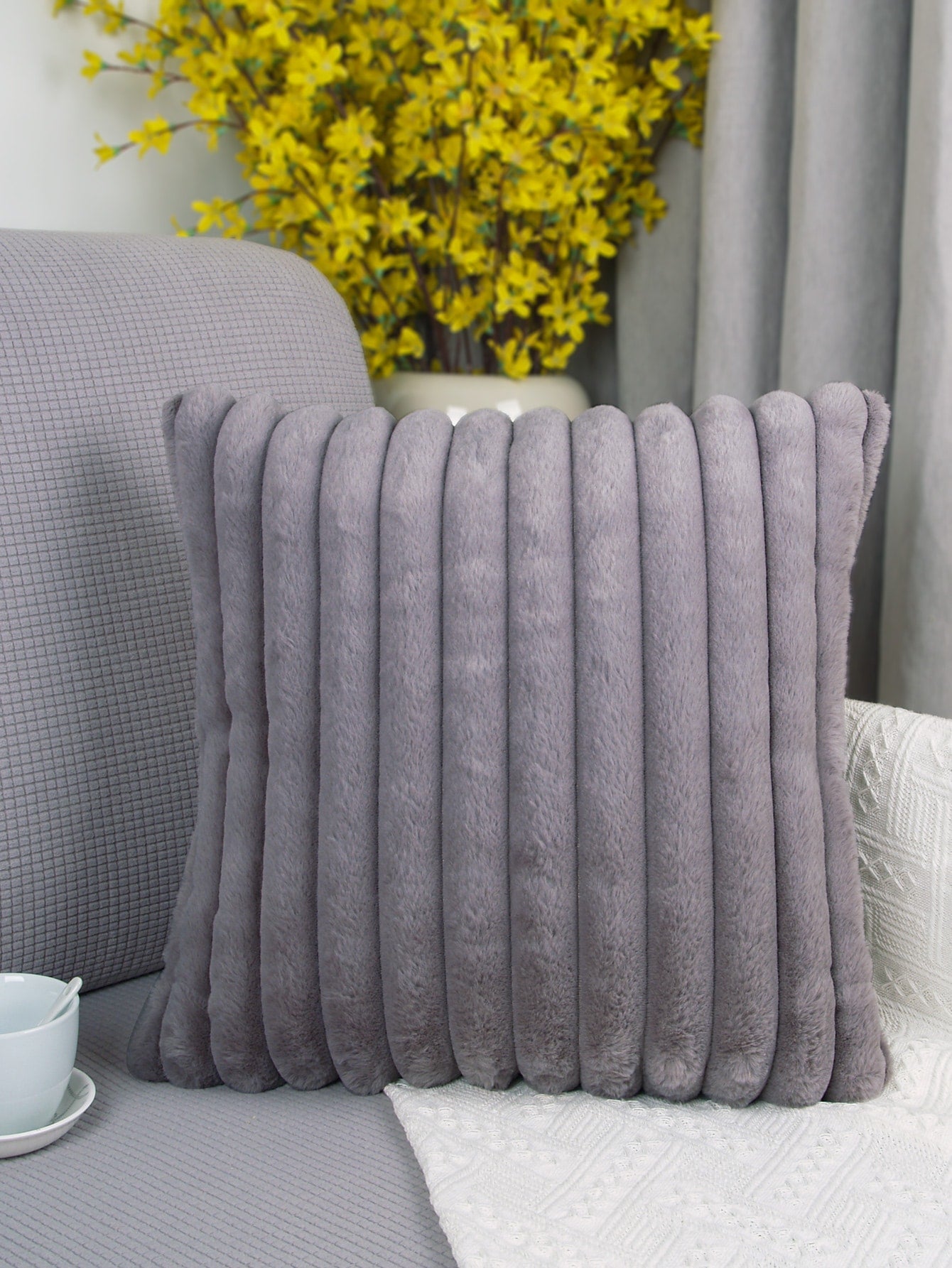 1pc Solid Color Cushion Cover Shein