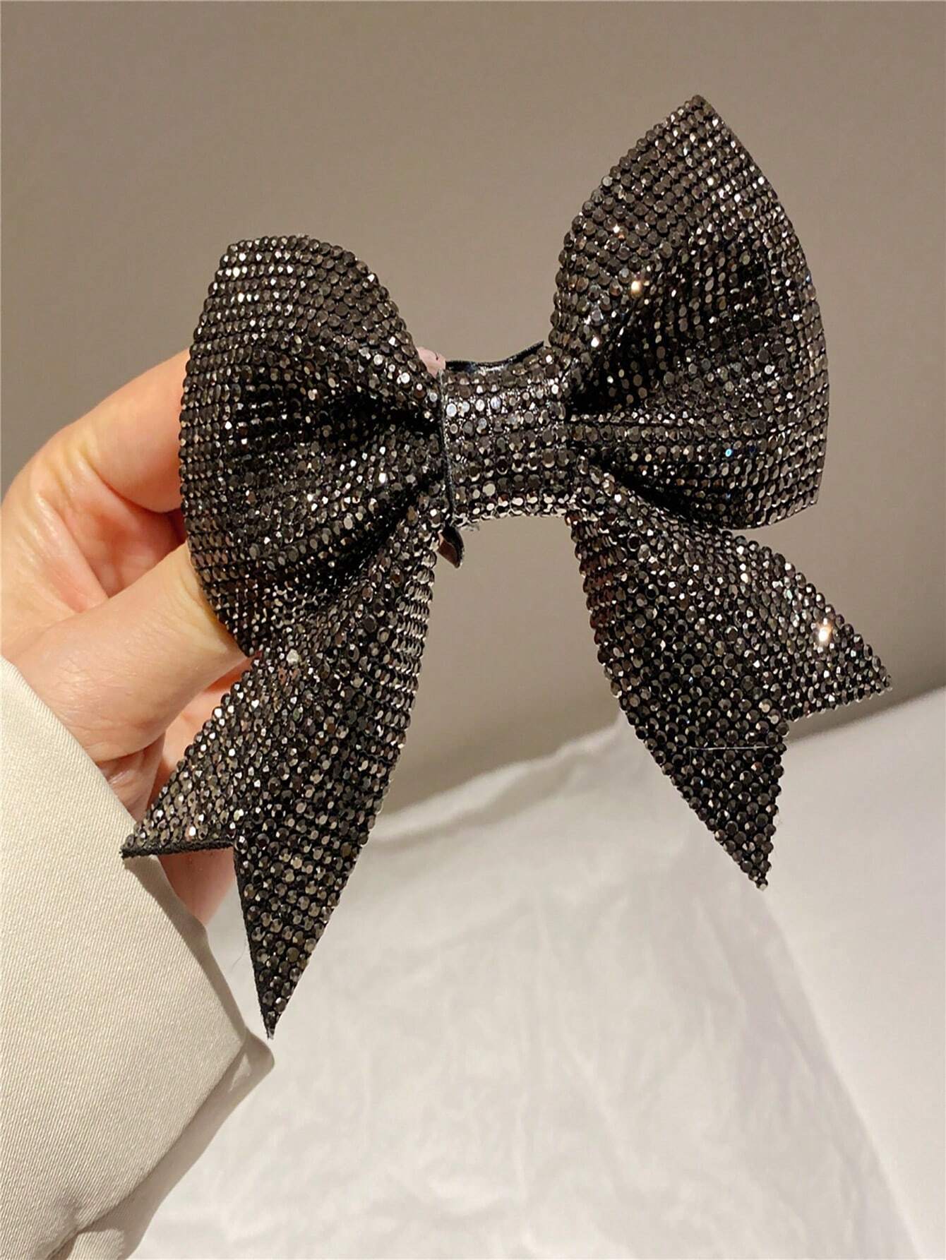 1pc Women's Super Shiny Big Bowknot & Rhinestone Decor Fashion Hair Clip Headwear Shein