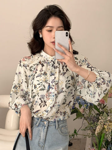 DAZY Kpop Floral Print Lantern Sleeve Blouse Shein