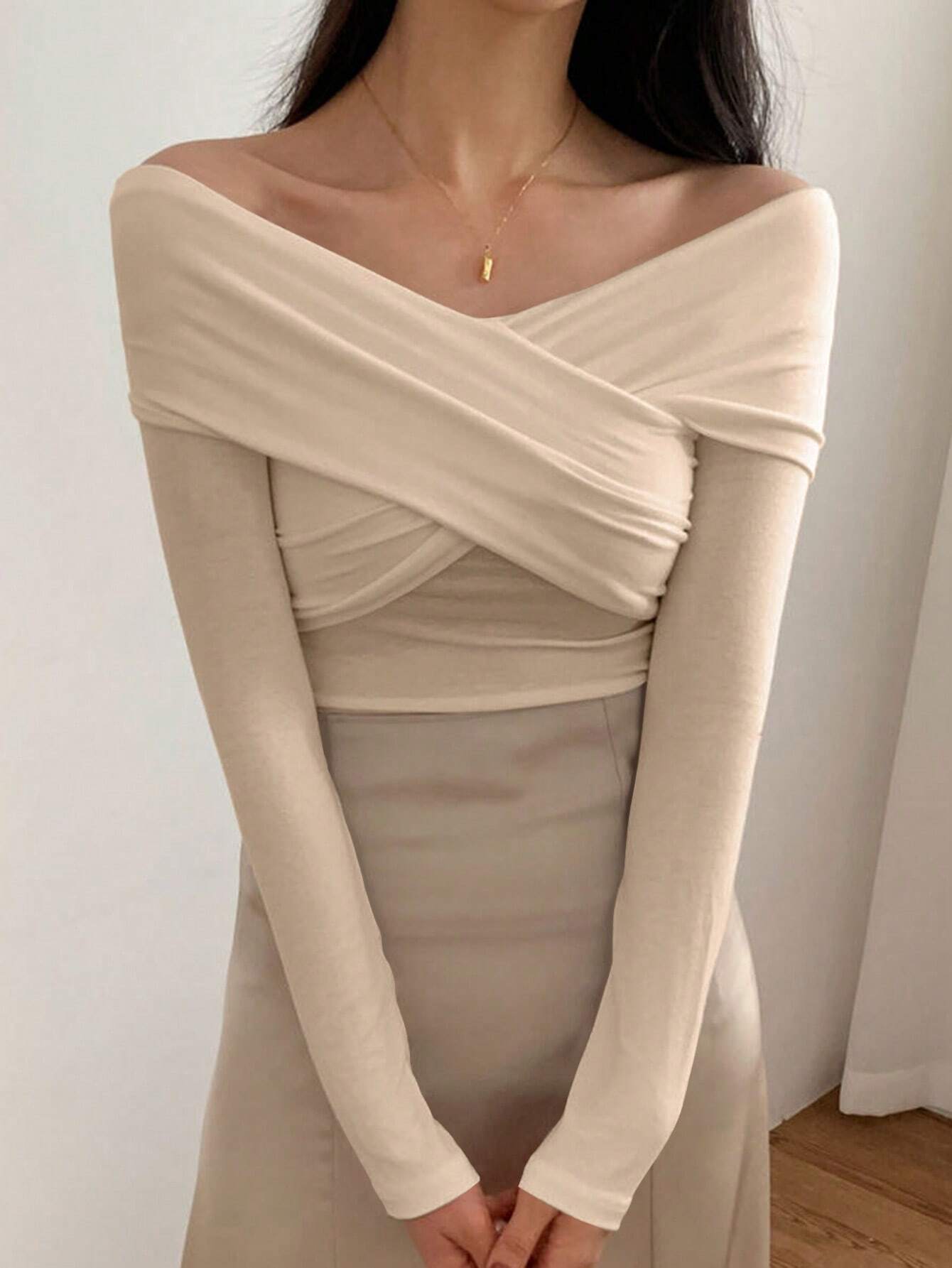 DAZY Solid Off Shoulder Cross Wrap Tee Shein