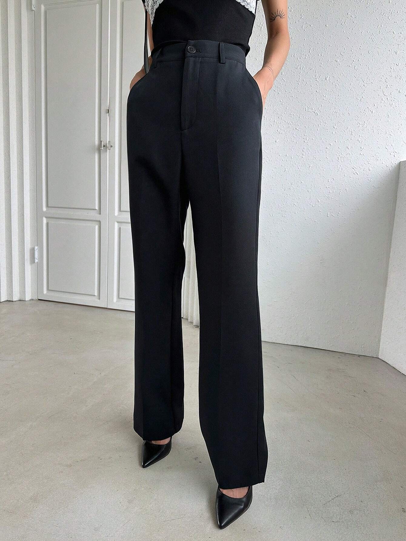 Dazy Designer Solid Slant Pocket Flare Leg Pants Shein