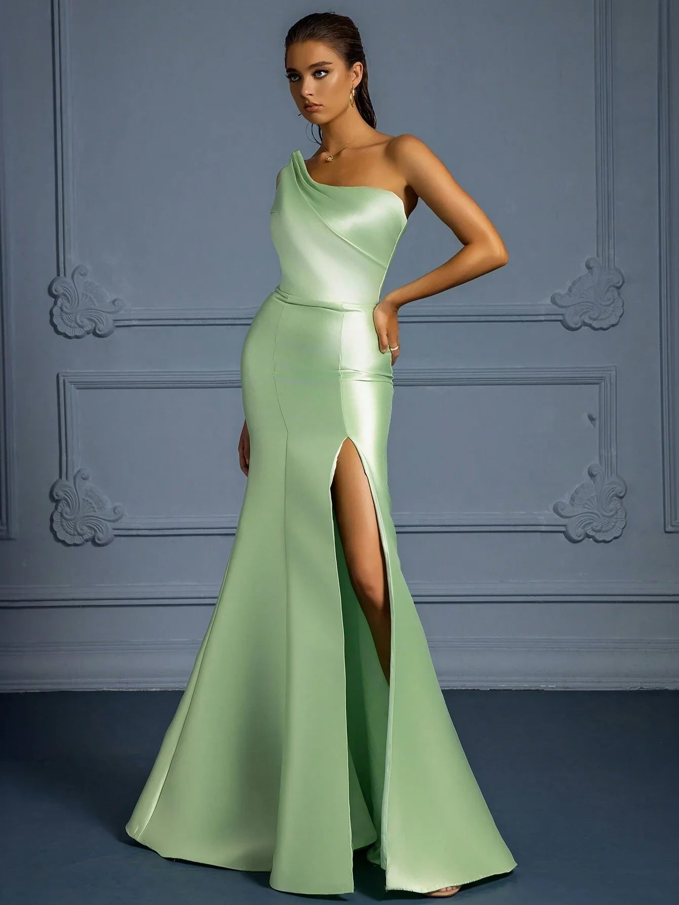 Elegant Slim Fit Satin Green Long Dress With Spaghetti Straps Shein