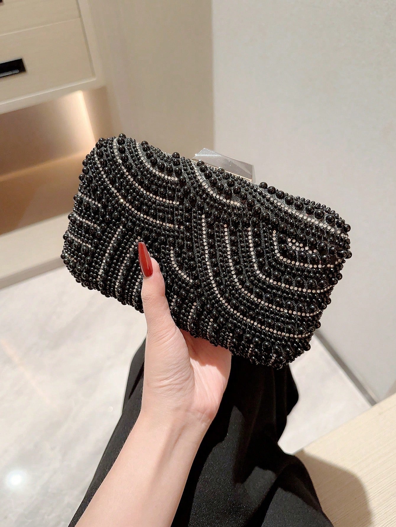 Faux Pearl Detail Box-shape Chain Bag Shein