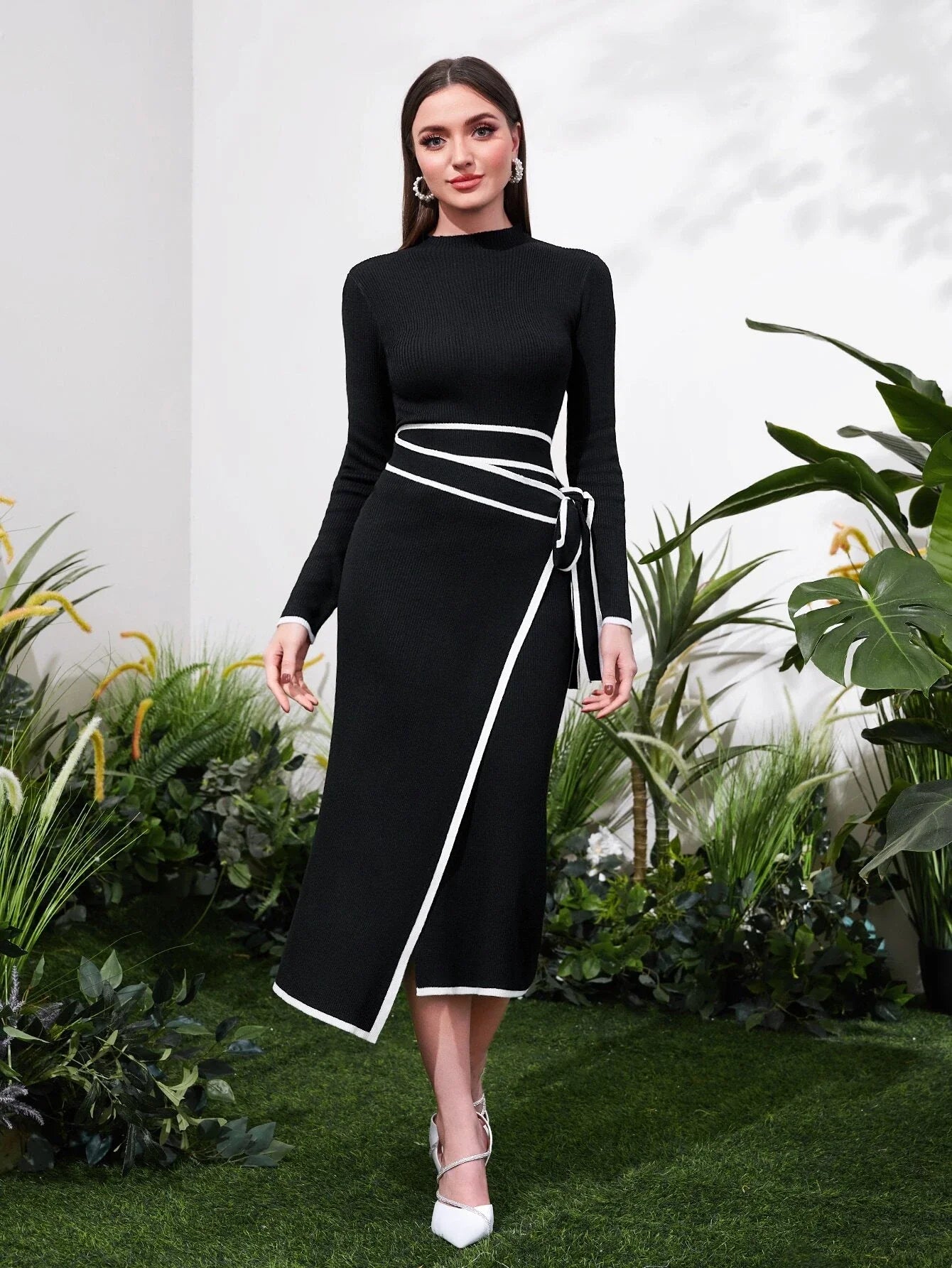 Modely Contrast Binding Belted Sweater Dress Shein