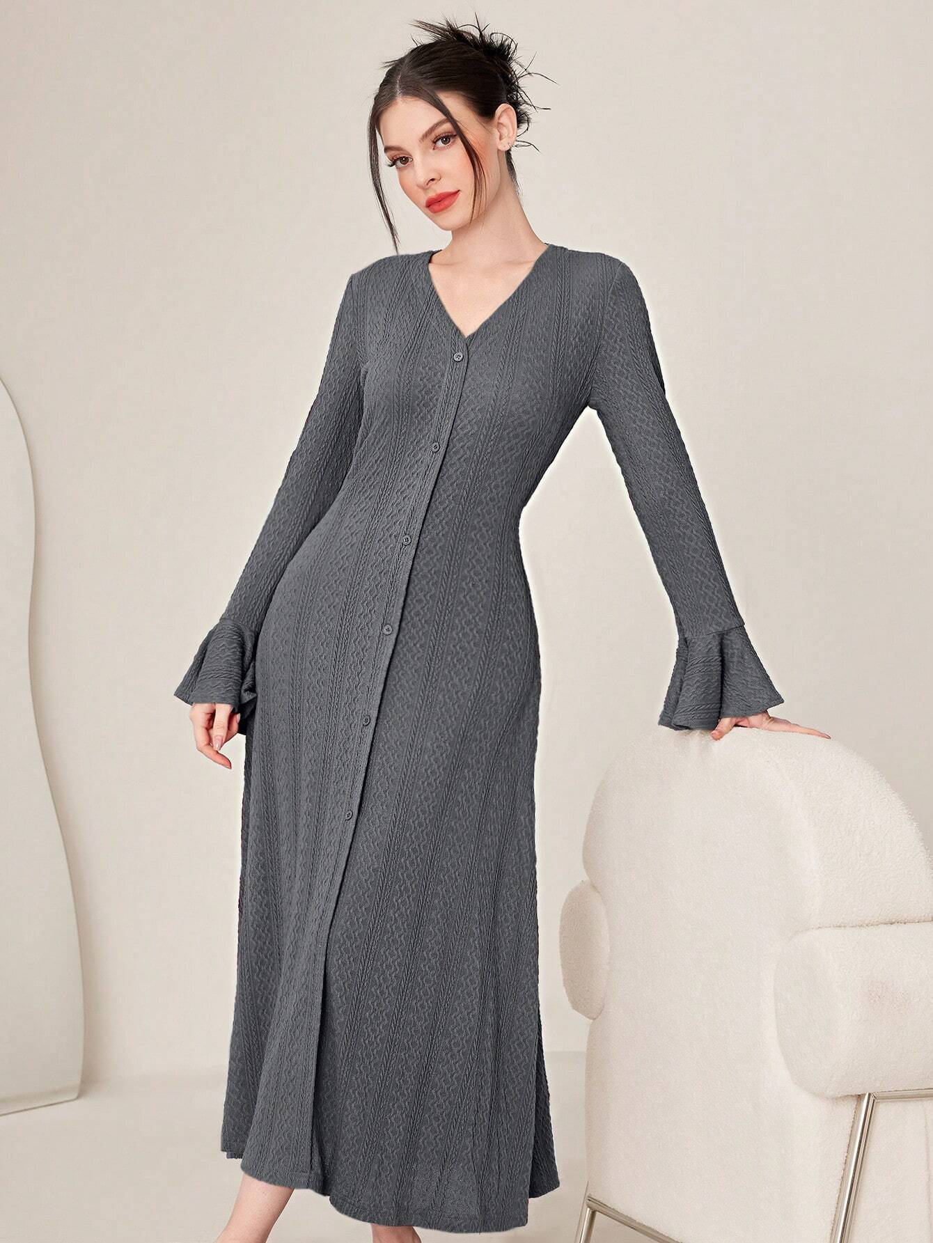 Modely Solid Color Women's Bell Sleeve Dress Shein