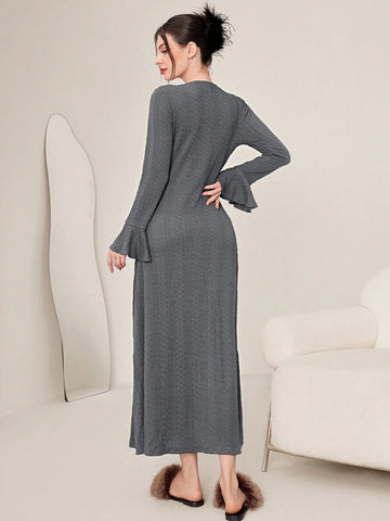 Modely Solid Color Women's Bell Sleeve Dress Shein